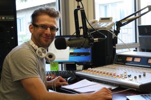 David Ferron animera encore une fois l'émission musicale Palmarès du monde cet automne. Photo: M. Lortie