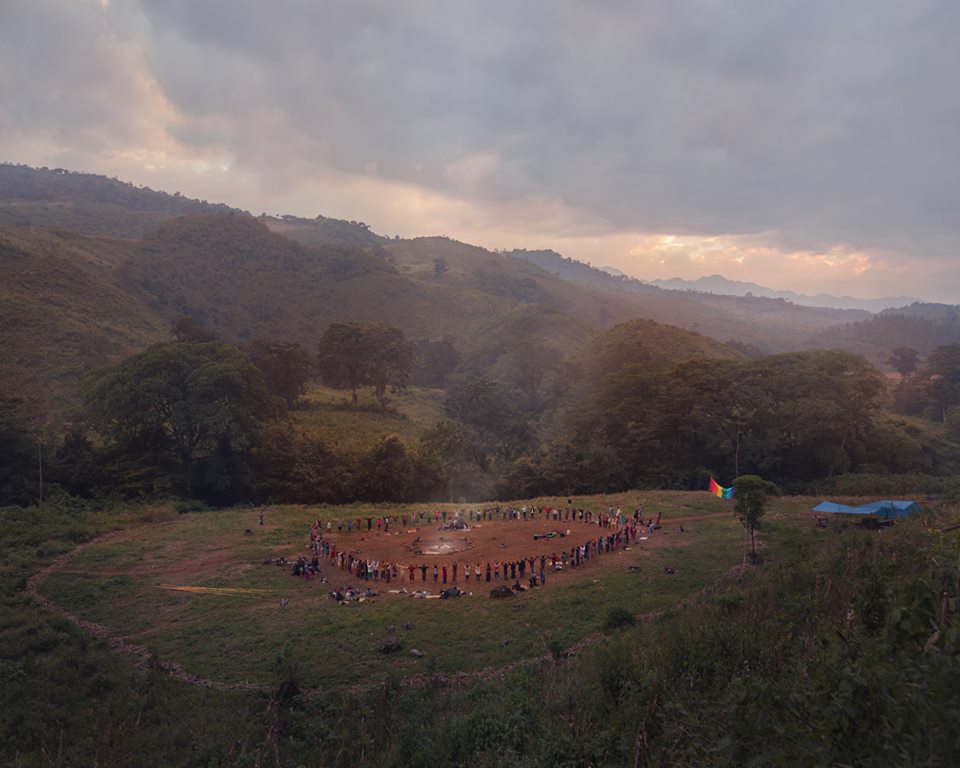 Cercle de parole du Rainbow-Gathering au Guatemala à la fin 2011. Photo: Benoit Paillé