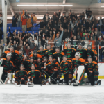 Hockey des Patriotes : Une remontée incroyable propulse les Patriotes en finale de la coupe Queen’s