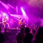 Les étudiants à la fête pour le spectacle de la rentrée